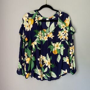 Old Navy women’s floral navy blue long sleeve Blouse /casual/business